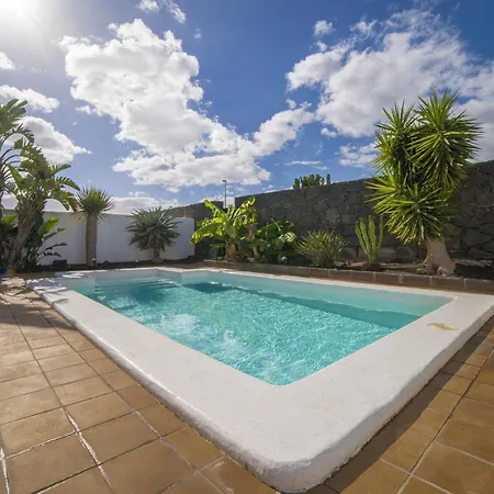 Excellent 4 Bedrooms Mestana Modern Interiors *