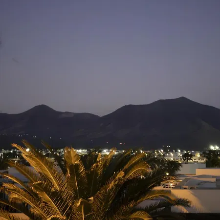 Excellent 4 Bedrooms Mestana Modern Interiors Sea Mountain Views Villa Playa Blanca (Lanzarote)