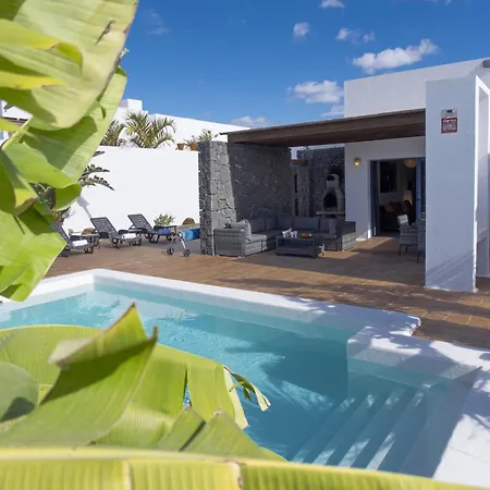 Excellent 4 Bedrooms Mestana Modern Interiors Sea Mountain Views Villa Playa Blanca (Lanzarote)