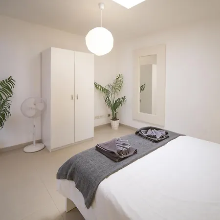 Villa Excellent 4 Bedrooms Mestana Modern Interiors Sea Mountain Views Playa Blanca (Lanzarote)