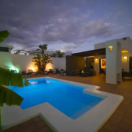 Excellent 4 Bedrooms Mestana Modern Interiors Sea Mountain Views Villa Playa Blanca (Lanzarote)