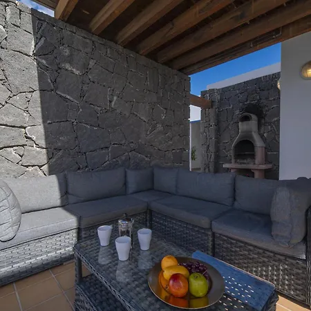 Excellent 4 Bedrooms Mestana Modern Interiors Sea Mountain Views Villa Playa Blanca (Lanzarote)